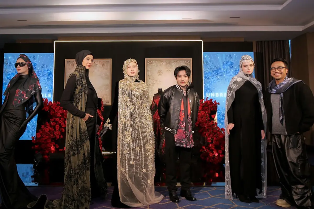 Tex Saverio Bersama Paula Verhoeven dan Bubah Alfian Luncurkan Scarf Dihiasi Kata-Kata Afirmasi