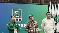 Ketua Desk Pilkada PKB Abdul Halim Iskandar di DPP PKB, Jakarta Pusat, Senin (3/6/2024). (Liputan6.com/ Winda Nelfira)