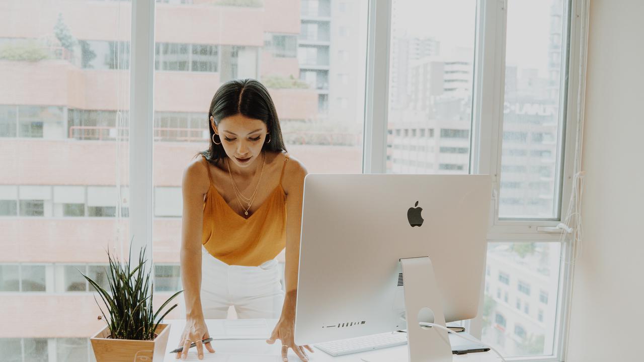 Ilustrasi wanita karir