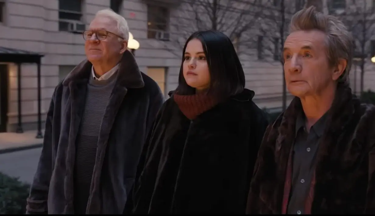 Drama misteri Only Murders in the Building yang dibintangi Steve Martin, Martin Short, dan Selena Gomez. (Hulu via IMDb)