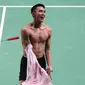 Tunggal putra Indonesia, Jonatan Christie merayakan kemenangan atas pemain Chinese Taipei, Chou Tienchen di final bulutangkis perseorangan Asian Games 2018, Istora GBK, Jakarta, Selasa (28/8). Jonatan Christie unggul 2-1. (Liputan6.com/Helmi Fithriansyah)