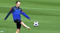 Iniesta: Gelar Juara La Liga Lebih Penting