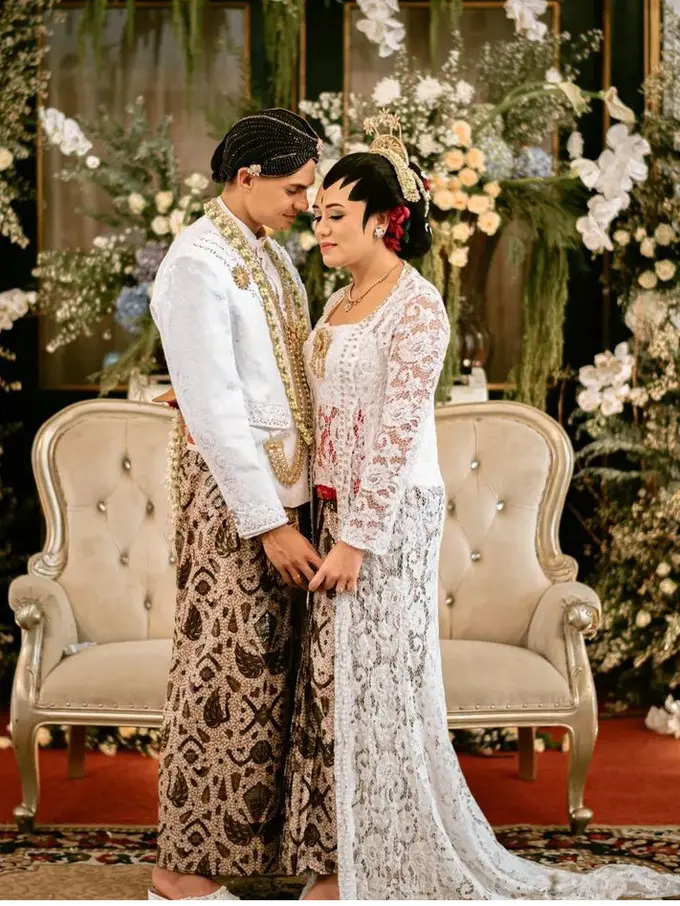 Penampilan Amanda, Putri Christian Gonzales saat Menikah dengan Rontini