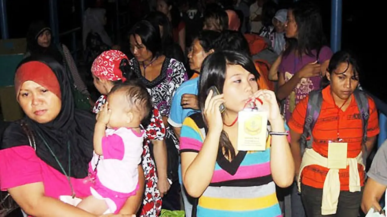 pemulangan-tki121210c.jpg