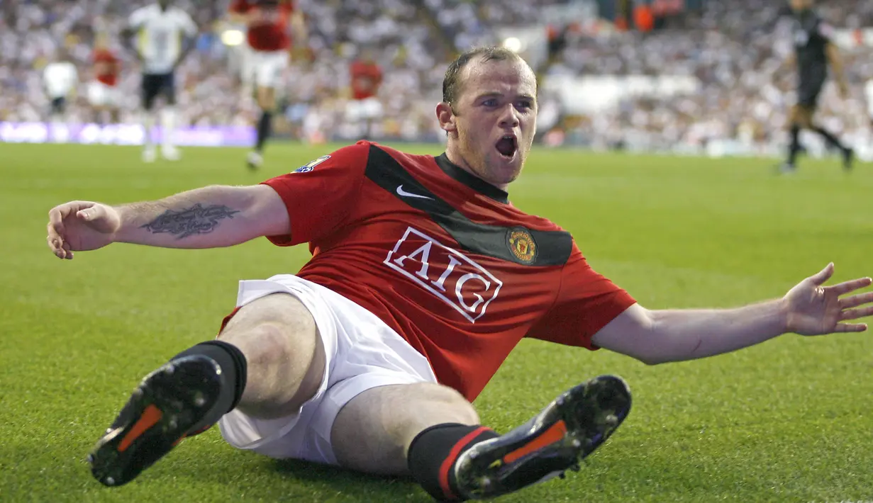 4. Wayne Rooney - Selepas kepergian Cristiano Ronaldo, striker asal Inggris ini langsung menjadi andalan utama Sir Alex Ferguson di lini depan. Wazza bahkan tercatat sebagai top scorer sepanjang masa MU dengan 253 gol. (AFP/Ian Kington)
