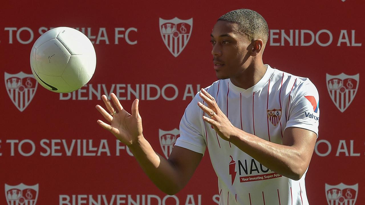 Foto: Kalah Bersaing, 5 Pemain Berikut Dipinjamkan MU hingga Akhir Musim di Bursa Transfer Musim Dingin 2021 / 2022