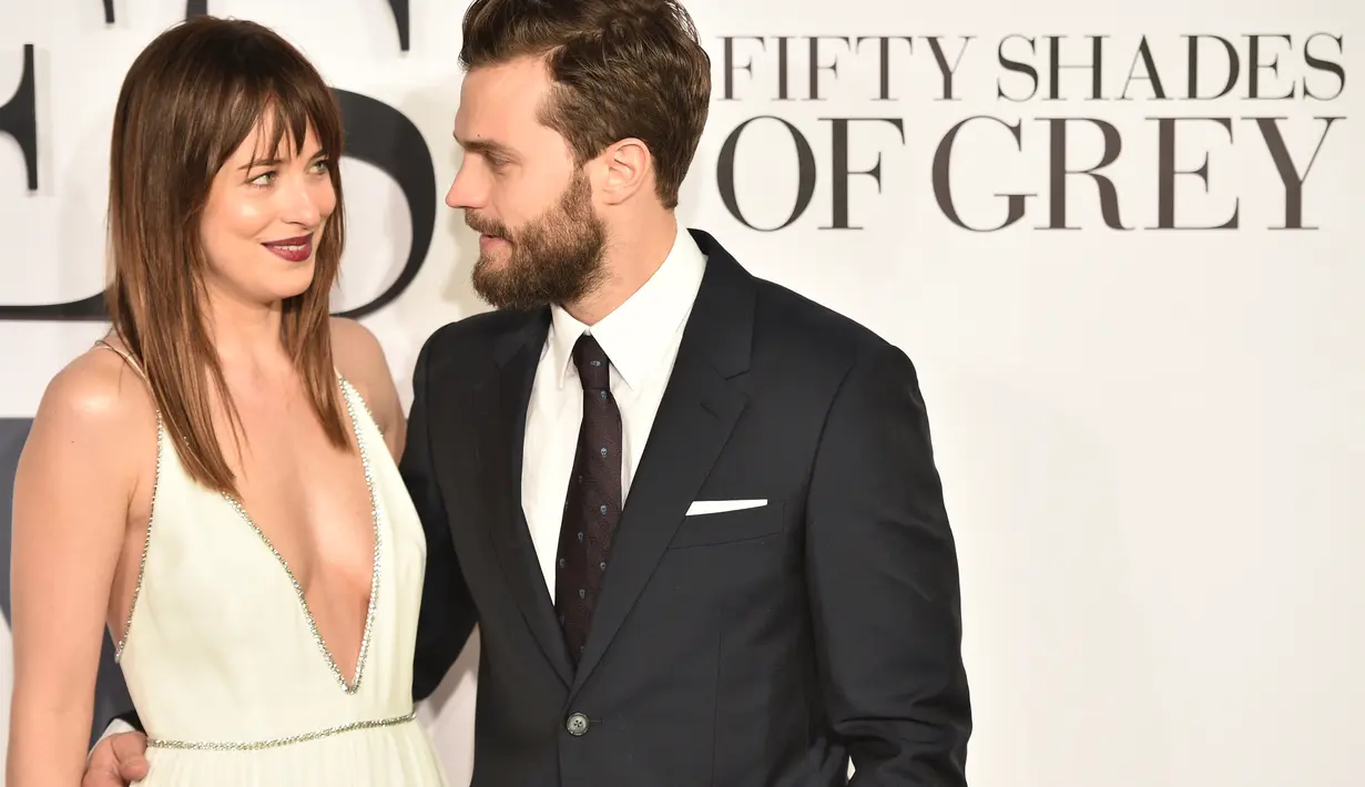 Dakota Johnson dan Jamie Dornan memang baru saja menjalani proses syuting film Fifty Shades Darker dan Fifty Shades Freed yang berlokasi syuting di Eropa. (AFP/Bintang.com)