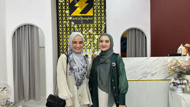 OOTD The Sister Zaskia Sungkar dan Shireen Sungkar. [@shireensungkar]