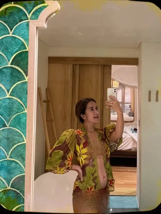 6 Potret Widi Mulia Pamer Baby Bump di Usia 43 Tahun, Curi Perhatian