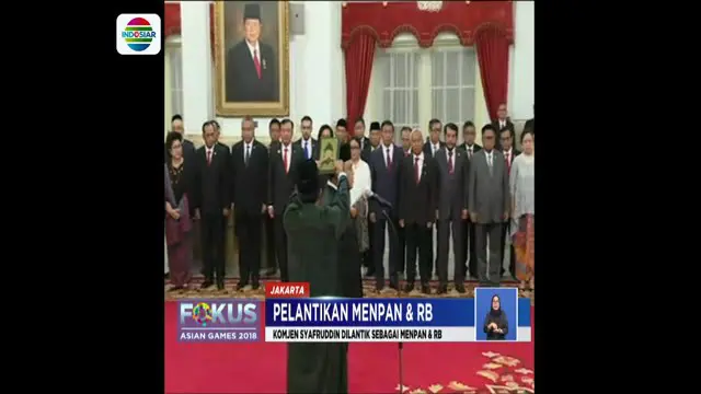 Pelantikan dan pengambilan sumpah Komjen Pol Syafruddin dilakukan di Istana Negara Jakarta.