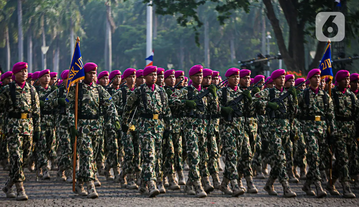 Peringatan HUT TNI ke-78 hari ini mengangkat tema 'TNI Patriot NKRI Pengawal Demokrasi untuk Indonesia Maju'. (Liputan6.com/Faizal Fanani)
