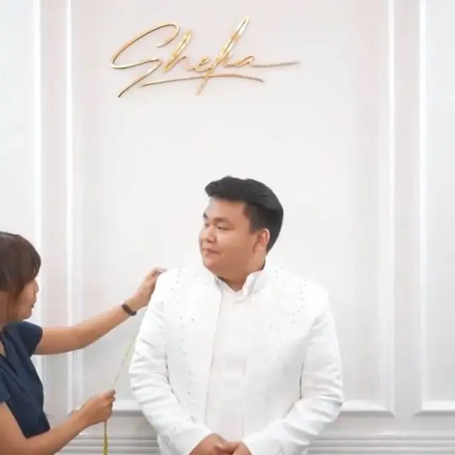 Segera Menikah, Ini 7 Momen Kiki Eks CJR dan Kekasih Coba Baju Pengantin