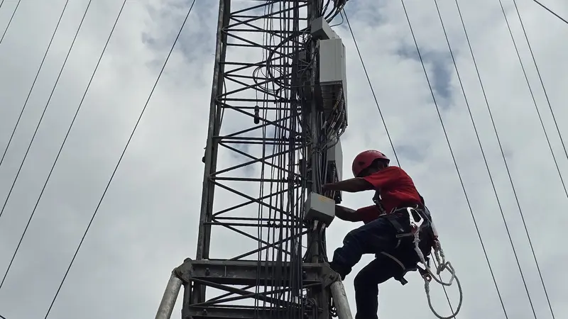 Telkomsel menghadirkan teknologi 5G Standalone di IKN, Bali, dan Maluku Utara.