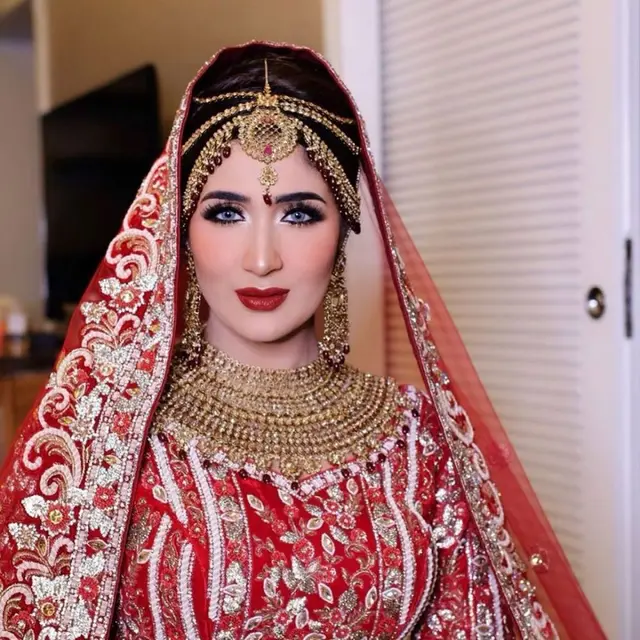 Seleb Tanah Air yang Jalani Prosesi Henna Night. (Sumber: Instagram/tanianadiraa)