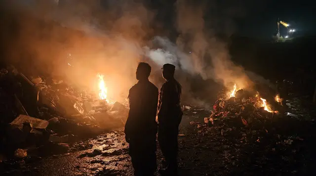 TPA Cipayung Depok Kebakaran