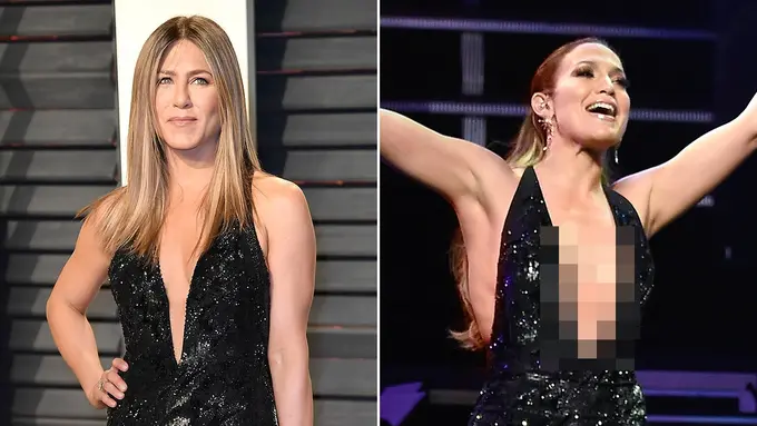 Jennifer Ansiton dan JLo mengenakan gaun serupa. (Foto: People)