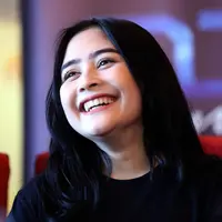 "Makanya Maddah itu artinya dibaca lebih dalam. Jadi semua konflik dan masalah yang terjadi nanti dibaca dan diulas lebih dalam oleh Risa," ungkap Prilly Latuconsina. (Nurwahyunan/Bintang.com)