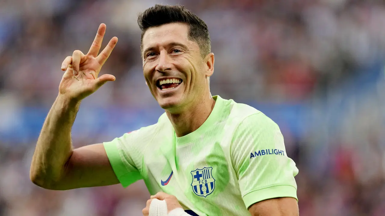 Foto: Penampilan Fantastis Lewandowski saat Barcelona Gulung Alaves di Liga Spanyol