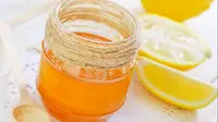 Atasi batuk ringan dengan lemon dan madu saran dokter dari Inggris. (Foto:sunshineandadaisy.blogspot.com)