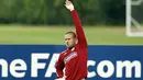 Matthew Upson during a training session at London Colney, on September 2, 2008. England will play against Andorra in a World Cup 2010 qualifying match on September 6, in Barcelona. AFP PHOTO/Ian Kington