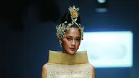 Karya Didi Budiardjo di Jakarta Fashion Week 2017.