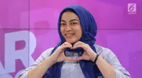 Aktris Jane Shalimar saat menjadi bintang tamu dalam acara Dear Haters di Liputan6.com, SCTV Tower, Jakarta, Kamis (2/11). (Liputan6.com/Fatkhur Rozaq)