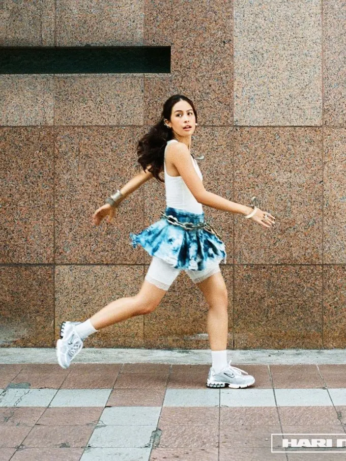 Maudy Ayunda kembali menghadirkan karya terbarunya dengan merilis single 'Hari Itu'. (Instagram/@maudyayunda)