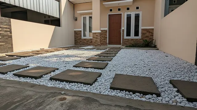 Inspirasi Halaman Rumah dengan Batu Kerikil Putih Model Halaman dengan Pola Batu Pijakan