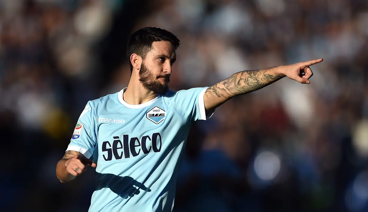 Pemain yang pernah berseragam Liverpool ini tercatat telah menyumbangkan 41 assist dan 24 gol dari 124 penampilannya bersama Lazio. (AFP/Filippo Monterforte)