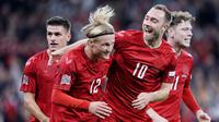 Denmark membuat kejutan dengan menghajar Prancis dua gol tanpa balas dalam matchday pemungkas Grup 1 UEFA Nations League A 2022/2023, Senin (26/9/2022). (Liselotte Sabroe/Ritzau Scanpix via AP)