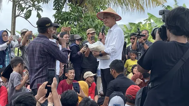 Ganjar Pranowo Berdialog dengan Petani di Purworejo Jateng