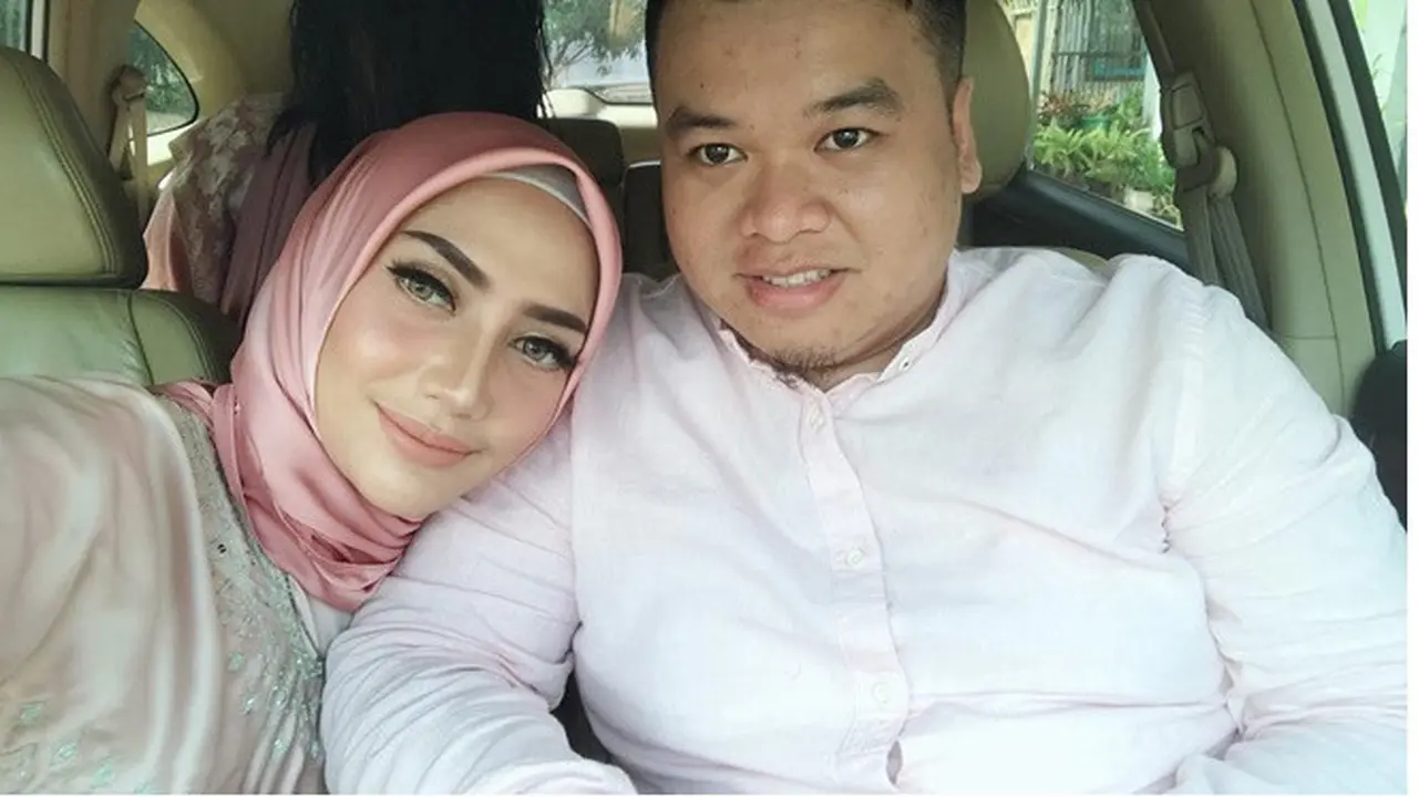 5 Potret Kemesraan Mama Lita MasterChef dengan Suami, Harmonis Sekali