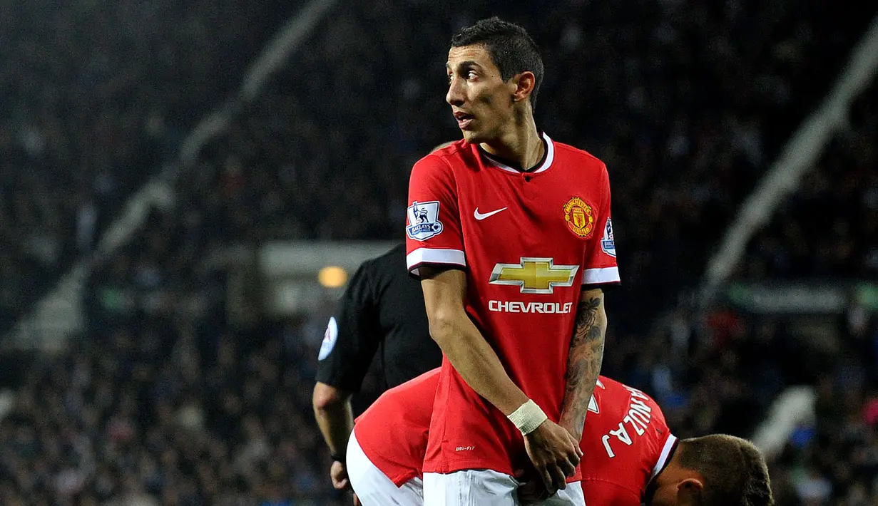 Angel Di Maria didatangkan ke Old Trafford dengan memecahkan rekor transfer Liga Inggris yaitu 67,5 juta euro. Ia menjadi harapan besar fans MU dengan dipercaya memakai nomor punggung tujuh. Sayangnya, Di Maria tak mampu menyesuaikan diri dengan kerasnya sepak bola Liga Inggris. (AFP/Paul Ellis)