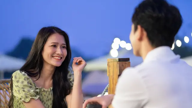 Tips Menghadapi Pria yang Tiba-Tiba Menyatakan Perasaan Cinta Kepada Kamu