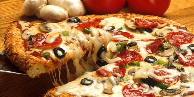 Makan pizza bisa turunkan berat badan/copyright Pixabay.com/PublicDomainImages