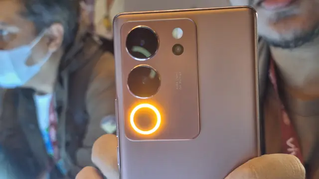 Vivo V29 5G (Liputan6.com/Giovani Dio Prasasti)