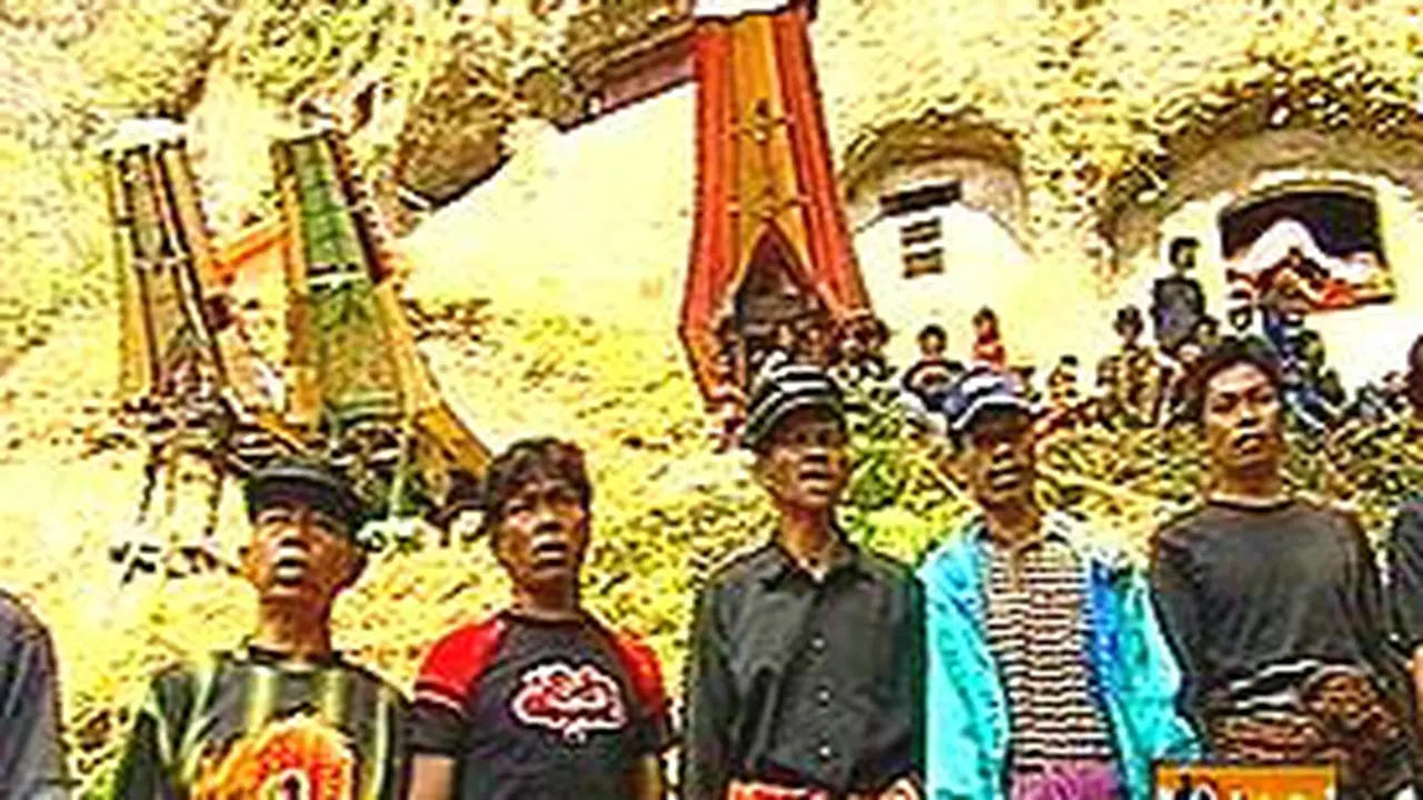 200805bPotret_toraja2.jpg