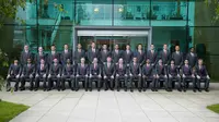 Pemain Manchester United Ganteng dan Kompak Pakai Jas Paul Smith