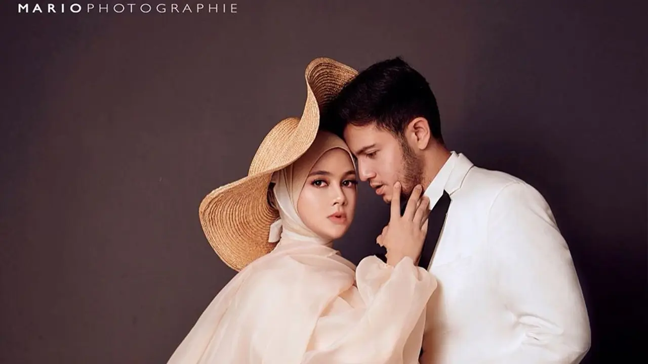Maternity Shoot Istri Rifky Balweel