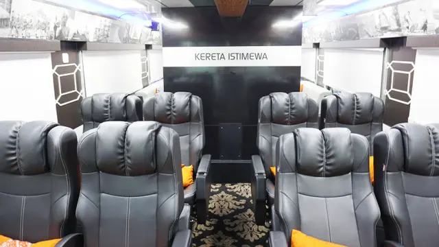 Kereta Istimewa yang dioperasikan oleh KAI Wisata