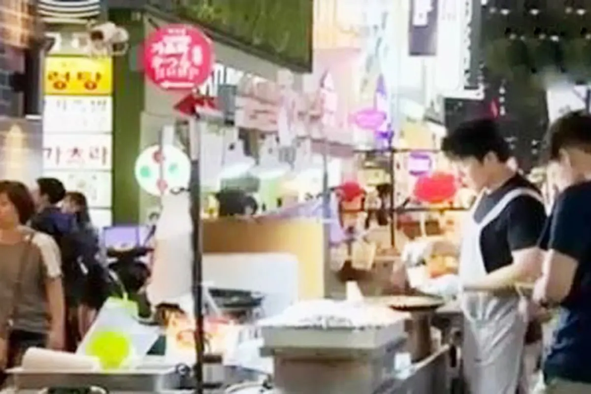 Myeongdong, Pasar Murah Ala Kaki Lima di Korea Selatan