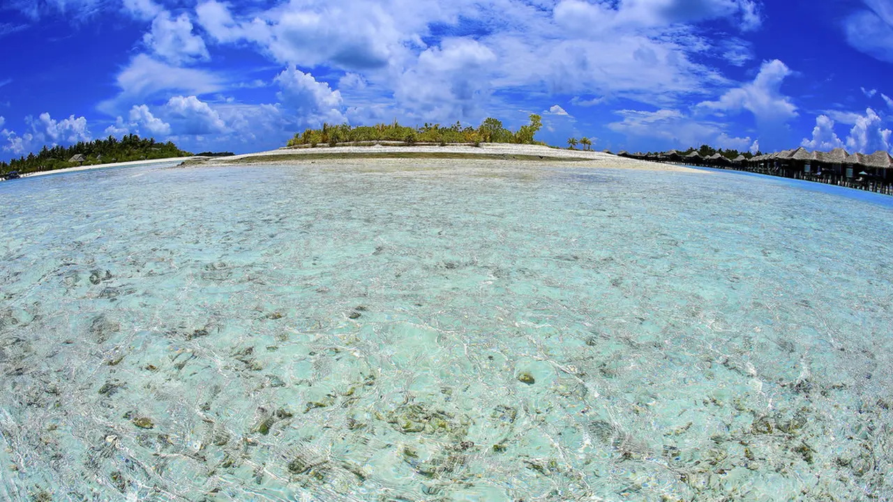 Pulau Moyo, Sumbawa