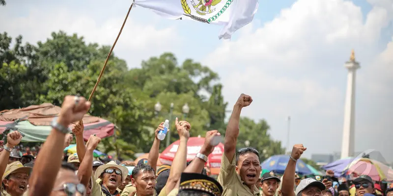 Tuntut Tanah Bengkok, Ribuan Perangkat Desa Datangi Istana