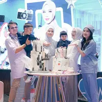 Irish Bella Jadi Dokter Cantik saat Rayakan Ulang Tahun Putri Sambungnya. [@_irishbella_]