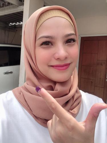 [Fimela] Artis Politik -Rachel Maryam