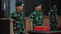 Panglima Jenderal Andika Perkasa melantik Laksma Kisdiyanto sebagai Kapuspen TNI. (Ist)
