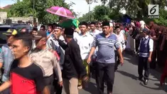 Guru honorer bernama Budi Cahyanto ini, akhirnya meninggal di RSUD Dokter Soetomo Surabaya karena ada pembuluh saraf yang pecah.