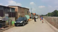 Warga Kampung Pulo mengaku mendapat manfaat dari penggusuran di Kampung Pulo, Jatinegara, Jakarta Timur (Liputan6.com/Nanda)