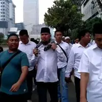 Ahmad Dhani ikut demo Ahok (Instagram/@sophia_latjuba88)