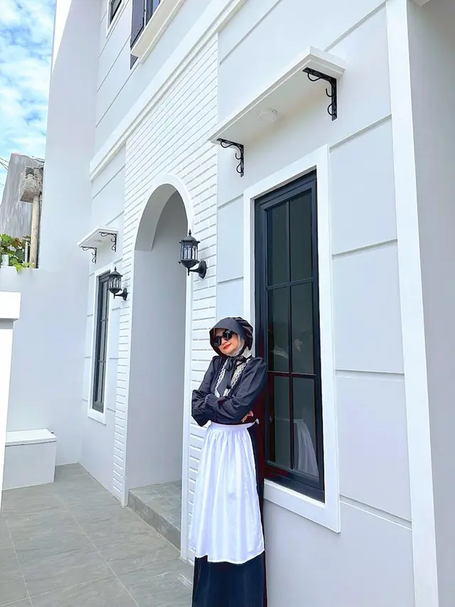 Potret Rumah Natalie Sarah Bergaya American Colonial